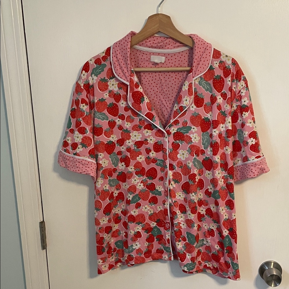 Beauty Sleep Social 2 piece strawberry printed pajama shirt set women’s XL